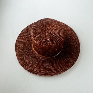 GIGI PIP Capri Short Brown Hat